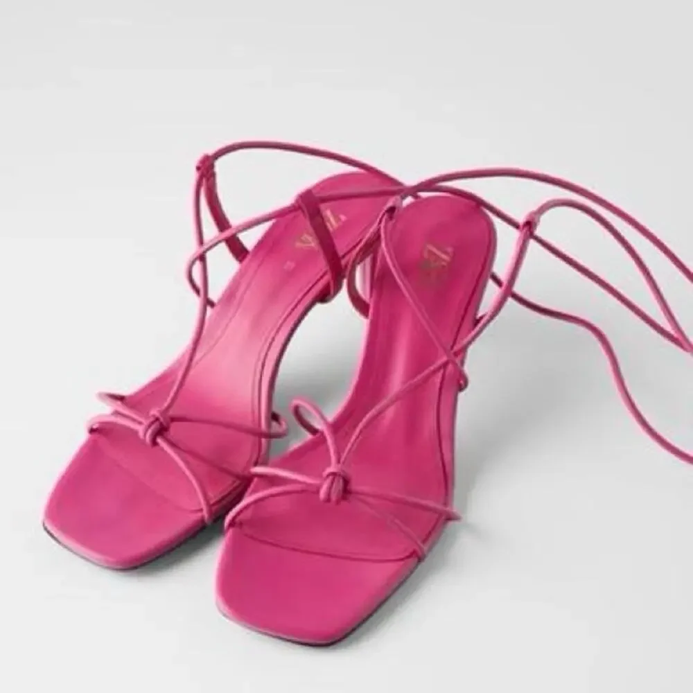ZARA TIED HEELED SANDALS - Picture 2 of 3